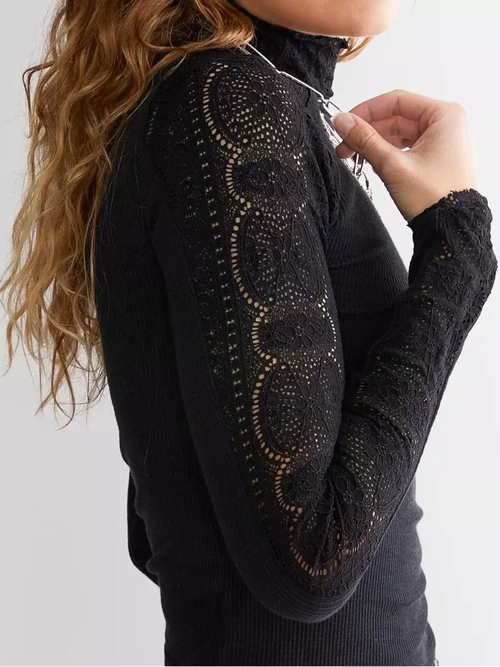 NWT Freddie Top in Painted Black
FREE PEOPLE
Color: Painted Black
Size- XS